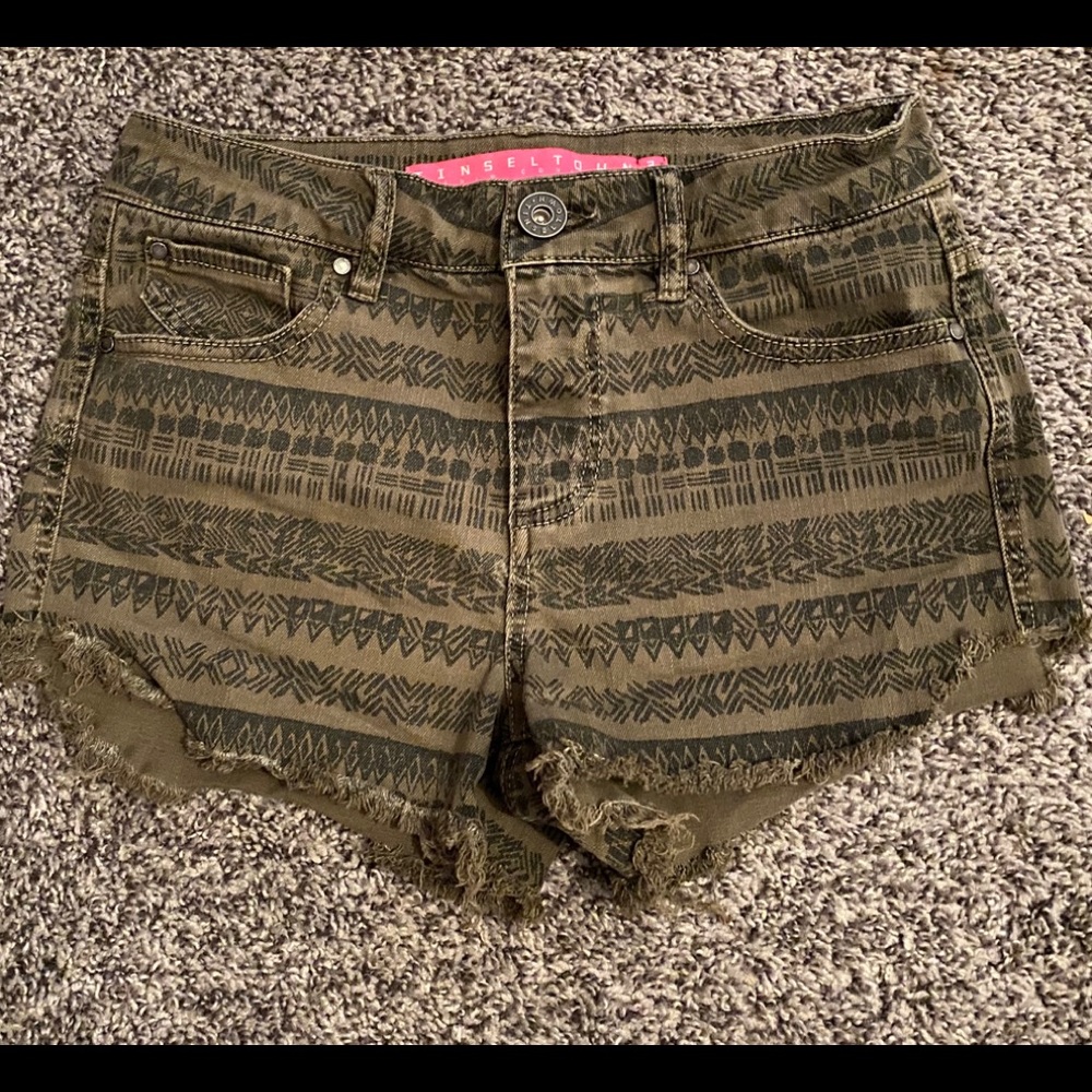 Pacsun shorts size 3